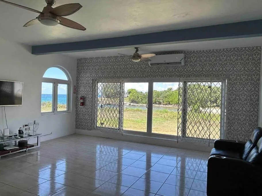 Southsea Seniors Retirement Resort & Villa Sandy Ground Apartment